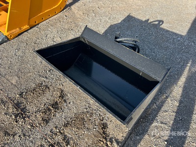 2025 GIYI GY-D5T 36 in Tilting Excavator Bucket (Unused)