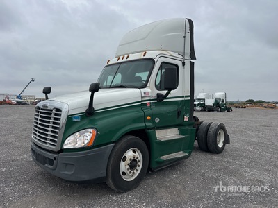 2017 Freightliner Cascadia 125 4x2 S/A Day Cab Truck Tractor