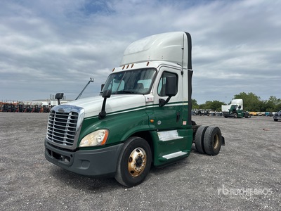 2017 Freightliner Cascadia 125 4x2 Day Cab Truck Tractor