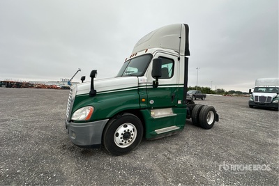 2017 Freightliner Cascadia 125 4x2 Day Cab Truck Tractor