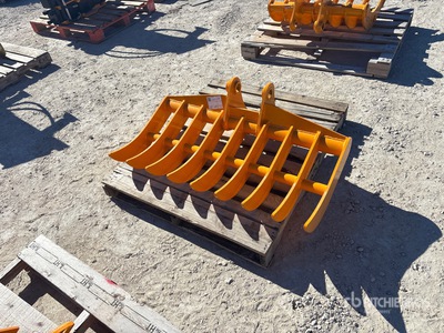 2025 GIYI 44 in Excavator Rake - Fits Cat 305 (Unused)