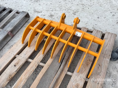 2025 GIYI 38 in Excavator Rake - Fits Cat 303 (Unused)