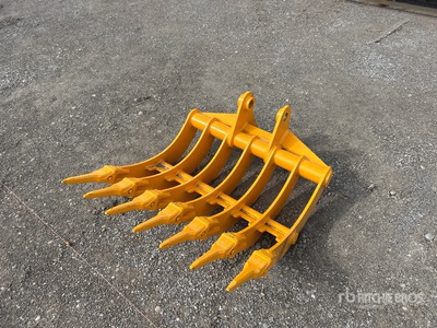 2025 GIYI 32 in Excavator Rake - Fits Cat 305 (Unused)