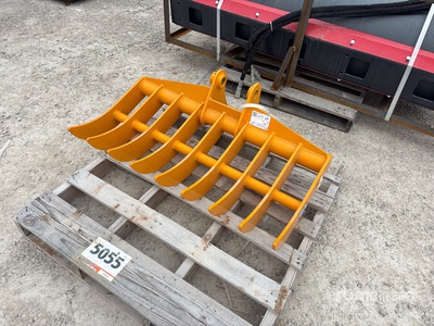 2025 GIYI 44 in Excavator Rake - Fits Cat 305 (Unused)