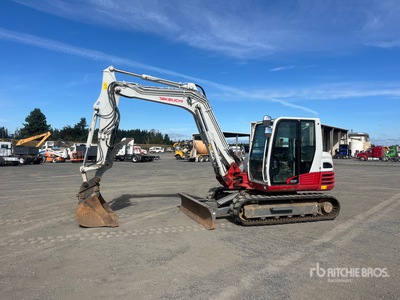 Takeuchi TB290 油圧ショベル