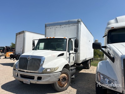 2004 International 4300 4x2 Van Truck (Inoperable)