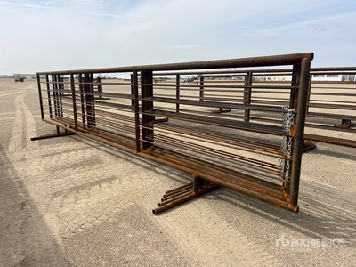 Quantity of (5) 24 ft Livestock Panel