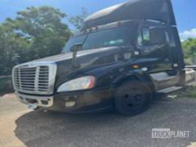 2015 Freightliner Cascadia 113 Cabeza Tractora Cabina Corta