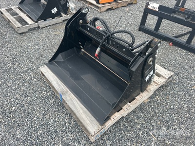 2025 GIYI XKH39 39 in Multi-Purpose Mini Skid Steer Bucket (Unused)