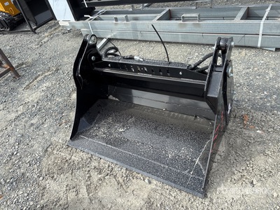 2025 GIYI GY-XKH39F 39 in Multi-Purpose Skid Steer Bucket (Unused)