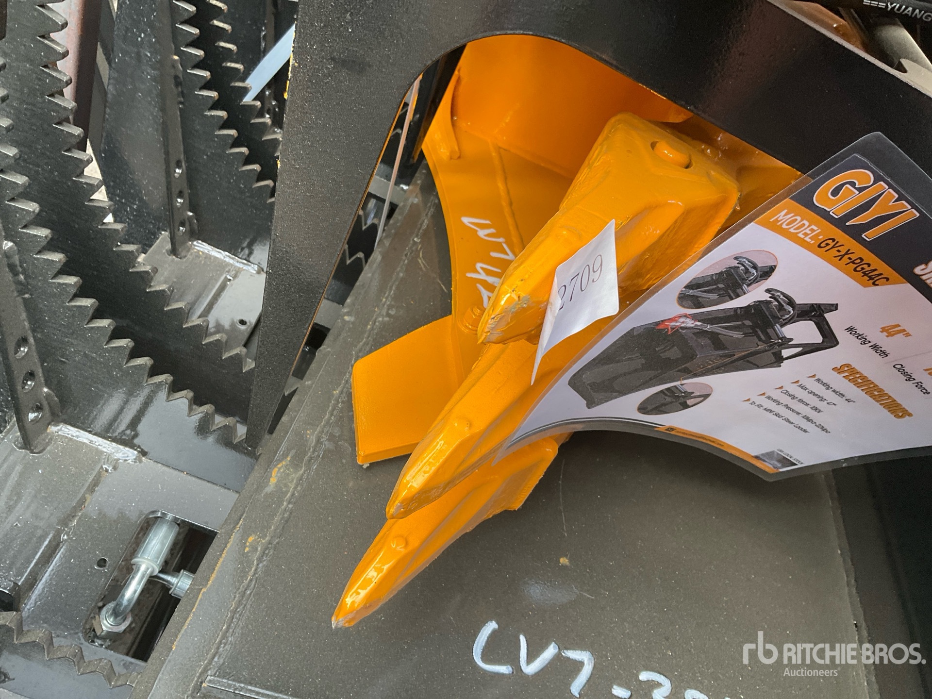 2025 GIYI GY-BK Excavator Bucket - Fits Cat 305 (Unused)