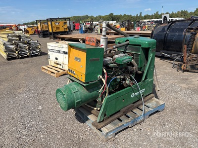 Onan 15RDJC-3R8 15 kW Skid-Mounted Stand-By Generador