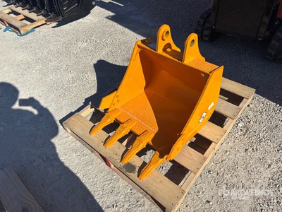 2025 GIYI GY-BK 24 in Digging Excavator Bucket - Fits Cat 305 (Unused)