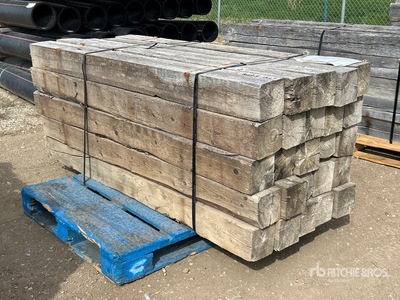 Quantity of (25) 6 in x 6 in x 6 ft Cribbing