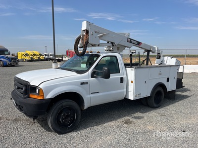 Terex TL36P 36 ft on 2001 Ford F-450 XL 4x2 バケツトラック