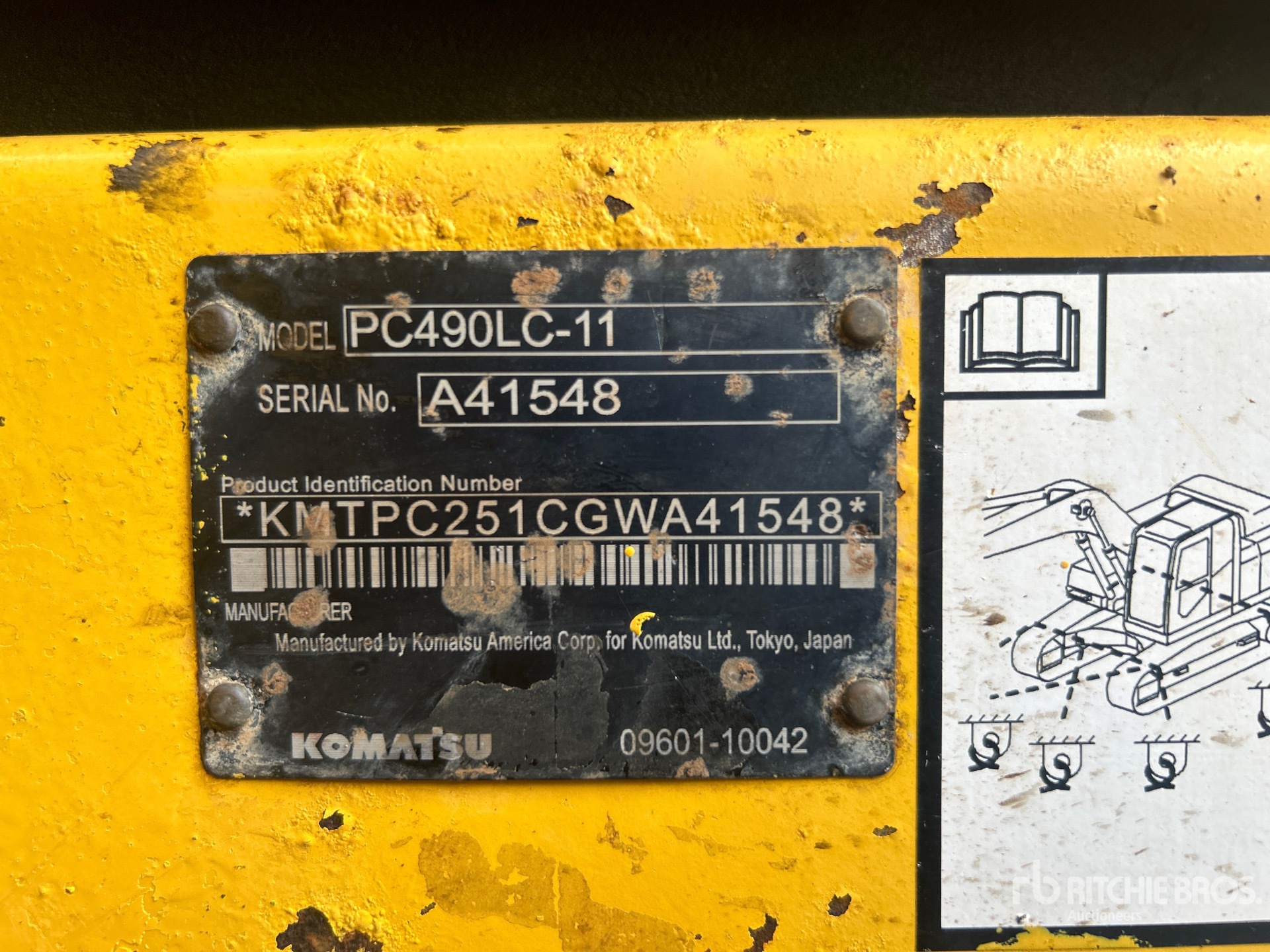 2017 Komatsu PC490LC-11 Tracked Excavator