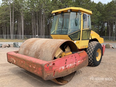 Dynapac CA362D Smooth Drum Compactor