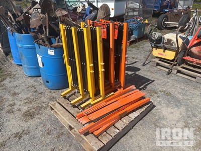 Quantity of (5) Security Guards Divers - Magasin, entrepôt, consommateur
