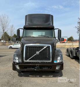 2015 Volvo VNL S/A Day Cab Truck Tractor
