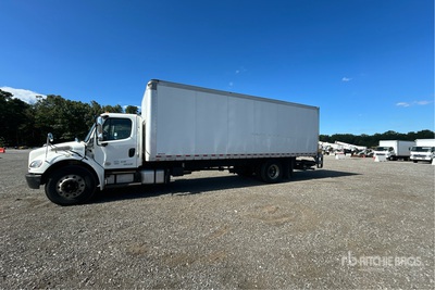 2017 Freightliner M2 106 4x2 Furgoneta caja cerrada
