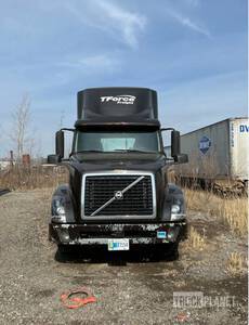 2015 Volvo VNL S/A Day Cab Truck Tractor