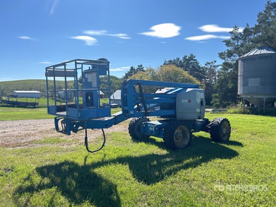 2018 Genie Z45/25 4WD Diesel Articulating Boom Lift