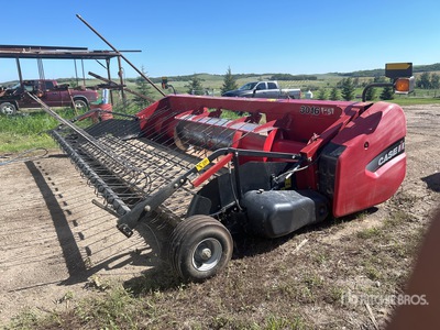 2012 Case IH 3016 15 ft Combine Pickup Header