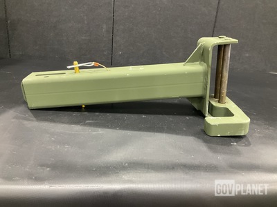 (8) Oshkosh 3123923 Vehicular Loading Latch Assemblies