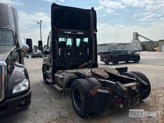 CAMIóN 2017 FREIGHTLINER