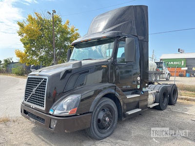 2016 Volvo VNL 6x4 Day Cab Prime Mover