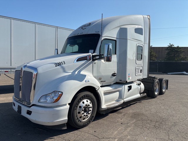 2020 Kenworth T680 6x4 T/A Sleeper Truck Tractor 2020 Kenworth T680 6x4 T/A Sleeper Truck Tractor