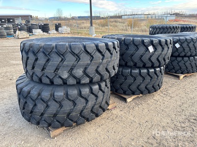 Quantity of (4) Bedrock 23.5x25 E-3E إطارات المعدات (Unused)