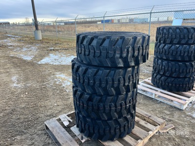 Quantity of (4) Maverick 12x16.5 Équipements pour pneus (Unused)