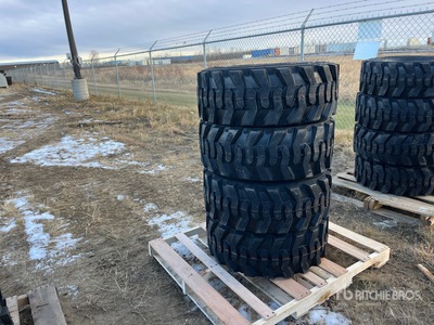 Quantity of (4) Maverick 12x16.5 Équipements pour pneus (Unused)