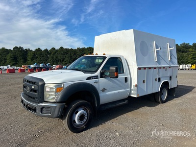 2015 Ford F-550 XL 4x2 Utility Truck