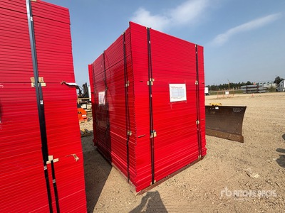 Quantity of 8 ft x 6 ft Powder Coated Temporary Bauzaun