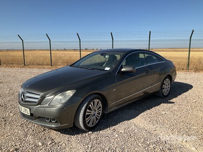 2009 Mercedes E350 Automobile