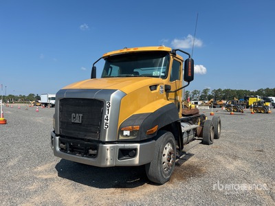 2012 Cat CT660S 6x4 Ciągnik siodłowy T/A z kabiną dzienną