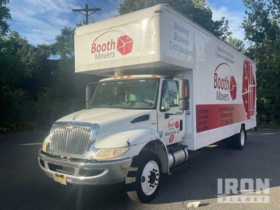 2010 International 4400 4x2 Van Truck
