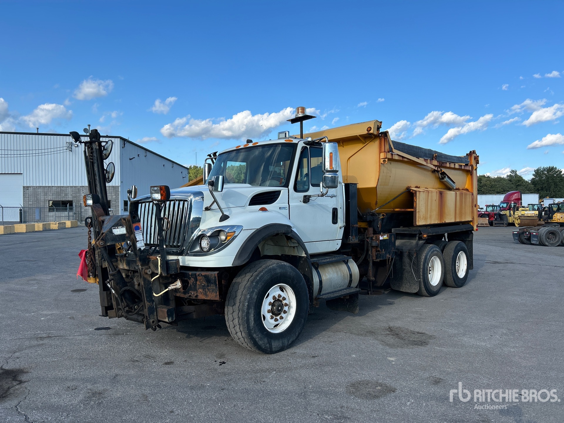 2011 International WorkStar 7600 6x4 Snow Plow Truck