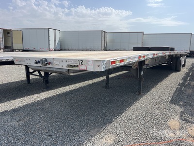 2015 Manac 10248101 48 ft T/A Spread Axle Remolque caja abierta