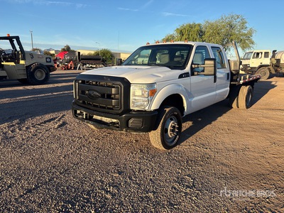 2011 Ford F-350 XL 4x4 Crew Cab Flatbed Truck