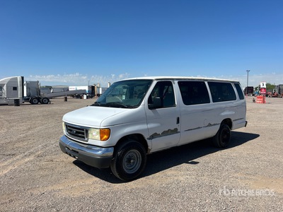 2006 Ford E-350 10 Van osobowy