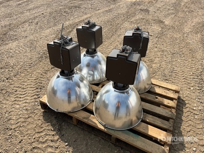 Quantity of (4) Shop Lights