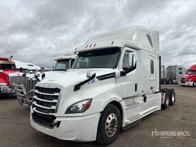 2019 Freightliner Cascadia 126 6x4 Ciągnik siodłowy T/A z kabiną sypialną (Inoperable)