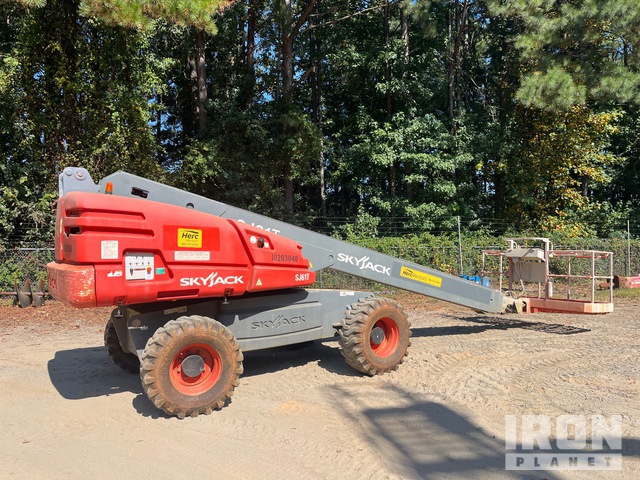 ELEVADOR TELESCóPICO 2016 SKYJACK 4WD SJ61T