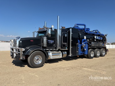 2017 Rebel on 2018 Peterbilt 367 8x6 Sleeper Combination Wash/ Cysterna próżniowa