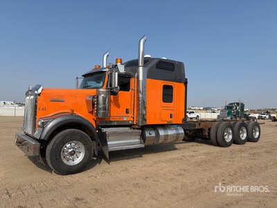 2014 Kenworth W900 8x6 Tri/A Sleeper Truck Tractor