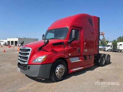 2019 Freightliner Cascadia 126 6x4 T/A Sleeper Truck Tractor
