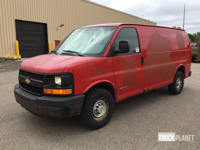 2003 chevrolet express cargo van